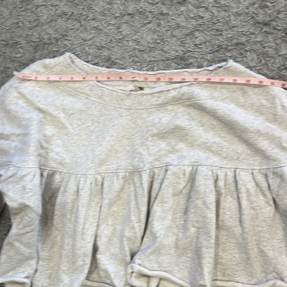 Women's Free People Oversize Sweater Balloon detail sleeve Size Small - Picture 2 of 10